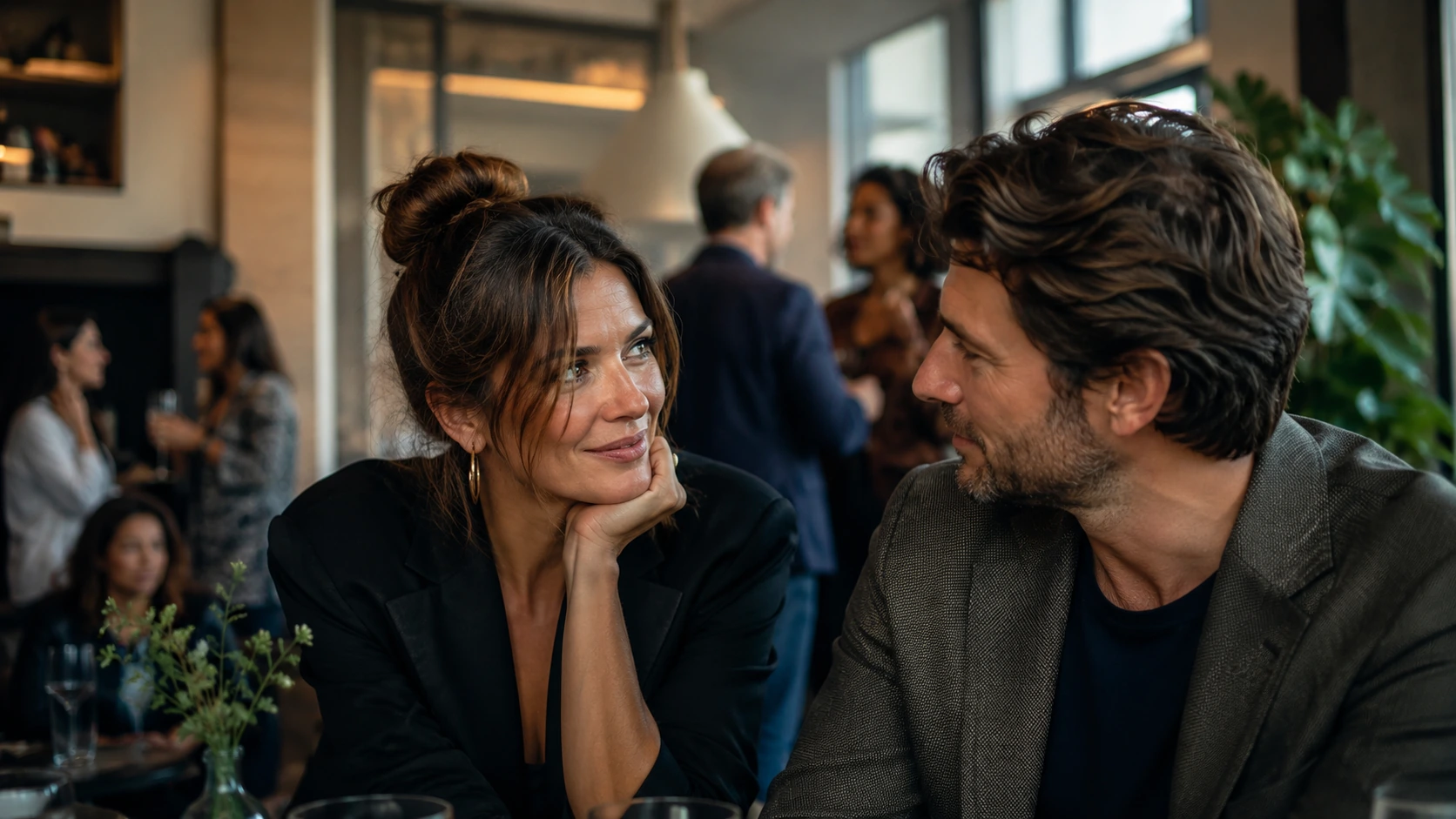 no swipe dating app — supporting editorial image